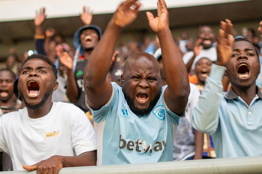 Silver Shine, Wanderers Wilt in FDH Final